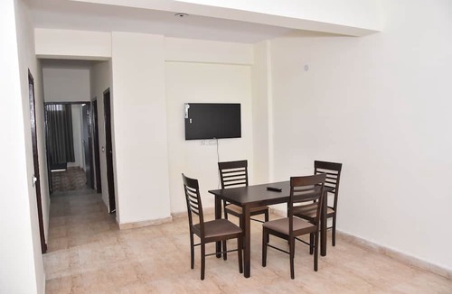 Ganaur Hotel | Presidia Heights Apartment