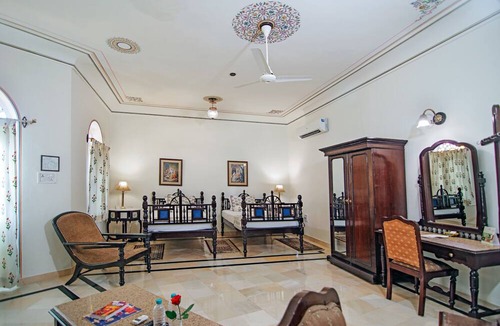 Sindhi Camp Hotel | Alsisar Haveli - A Heritage Hotel