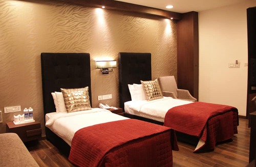 Jasola Hotel | The Nanee Suites