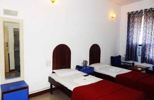 Dangui Colony Hotel | Hotel Shraddha