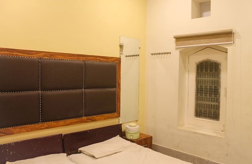 Gwalior Hotel | Hotel Anand Palace