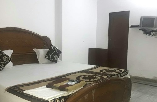 Faridabad House | Rajdhani guest house