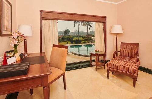 Khajuraho Hotel | The Lalit Temple View Khajuraho