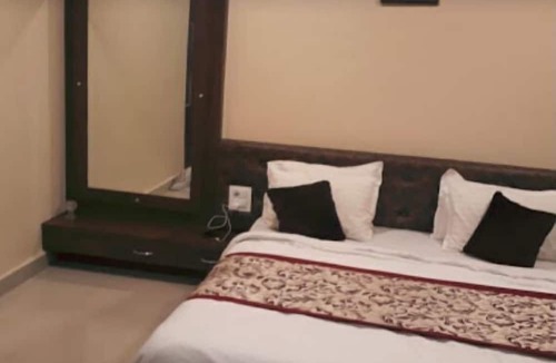 Sagar Hotel | Hotel Saroj Sagar - Sagar