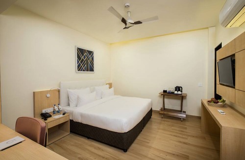 Gorakhpur Hotel | 10 Park Street Hotel & Banquets