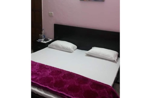 Greater Noida House | Aman Inn
