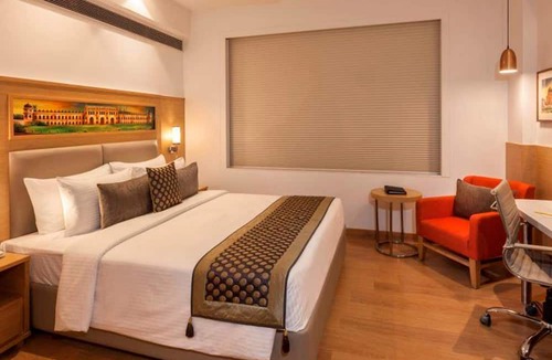 Lucknow Hotel | Lemon Tree Hotel Lucknow
