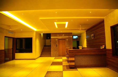 Bellary Hotel | Iroomz Hotel Pawan