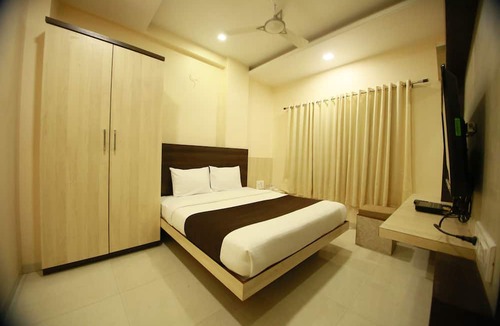 Kolhapur Hotel | Hotel Madhuri Executive