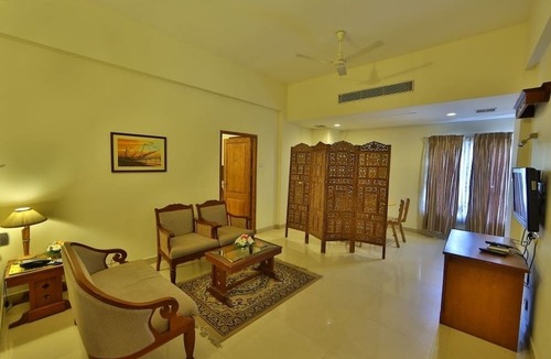 Thamaraparambu Hotel | Hotel Fort Queen