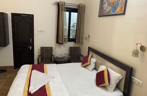 Amer Fort Road Hotel | Hotel Vacation