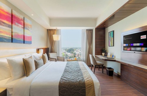 Gorakhpur Hotel | Nirvana Sarovar Portico Gorakhpur