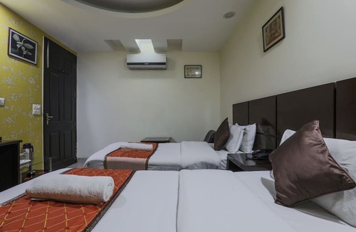 East of Kailash Hotel | The Hermitage by Cosy Hotels