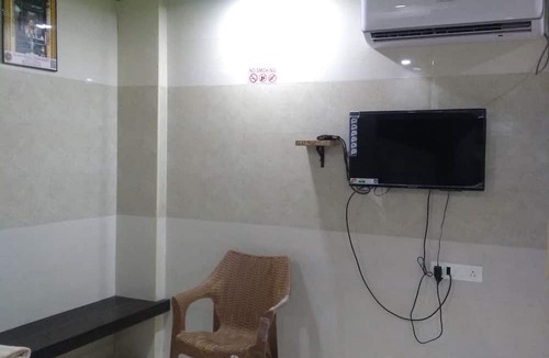 Mantralayam Hotel | Sree Guru Sannidhi A Budget Luxury Lodge