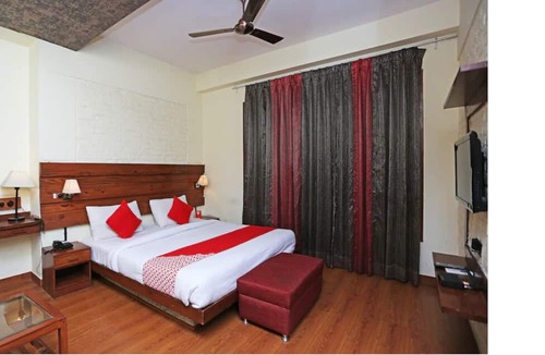 Raj Nagar Hotel | FabHotel The Townhouse