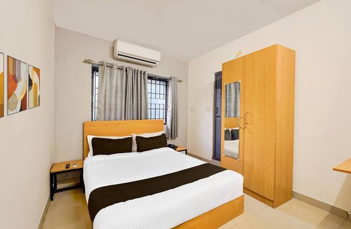 Nanganallur House | Deluxe Grace Complex