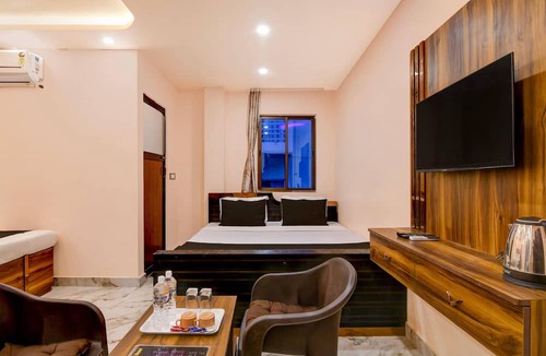 Mandarmani House | Deluxe Tropicana Beach Resort