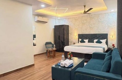 Kanpur Hotel | Hotel Raas Garden