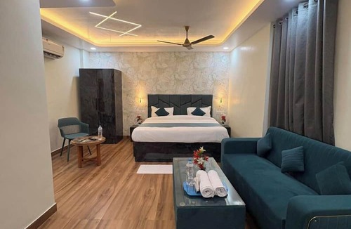 Kanpur Hotel | Hotel Raas Garden