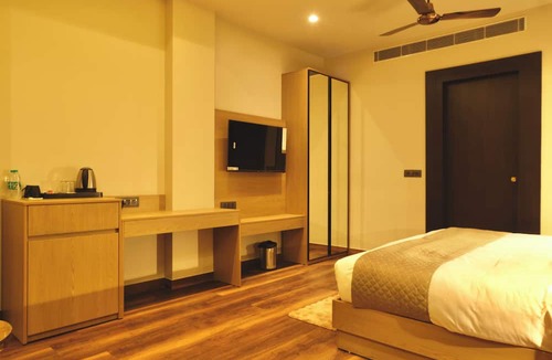 Moradabad Hotel | Red Sapphire Royal