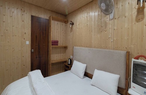 Dugalbitta Hotel | Kaafal Cottages The Himalayan Home