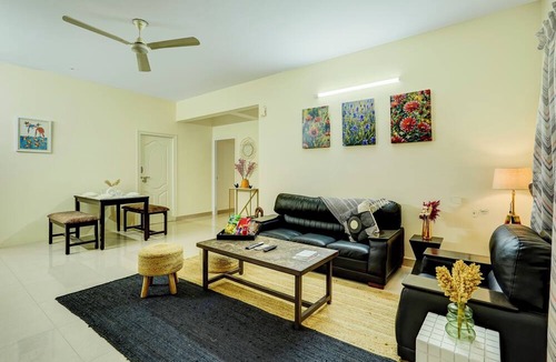 Vijaya Bank Layout Apartment | Alaya Stays Saffron Breeze Apartment