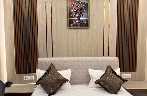 Hasanpur Hotel | Hotel Highway Retreat