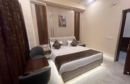 Hasanpur Hotel | Hotel Highway Retreat