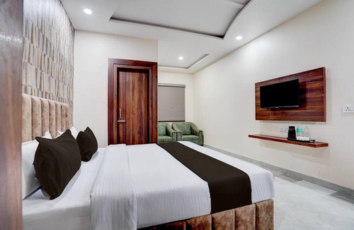 Bareilly House | Premium Neelam Hotel