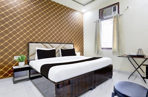 Kalyanpur House | Deluxe Hotel Paradise Peak