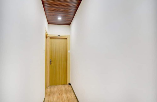 Hyderabad House | Deluxe Super Collection O Kollur Prime