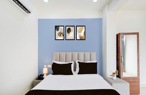 Hyderabad House | Deluxe Saka Arcade
