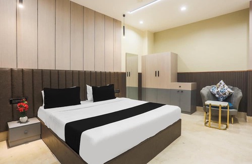 Hisar House | Deluxe Hotel Heritage Plaza