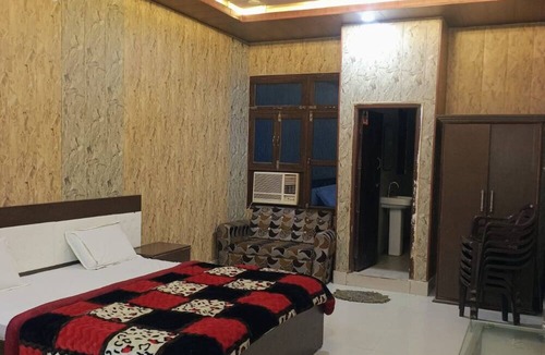 Mainpuri Hotel | Hotel TR INN Mainpuri