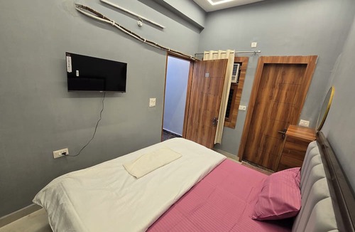 Sikandra Hotel | Hotel Uday Raj