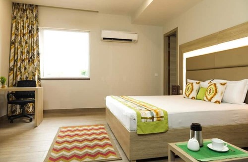 Sector 39 Hotel | SILVER OAK