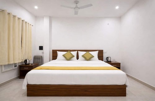 Varanasi Hotel | Sky Rooms 2.0