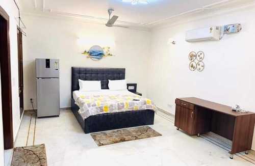 Saket Apartment | Fortune Home Service Apartment, Studio E-30