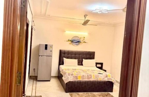 Saket Apartment | Fortune Home Service Apartment, Studio E-30