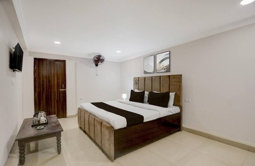 Civil Lines House | Deluxe Heritage Hotel