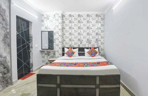 East of Kailash Hotel | Fabhotel Zen Stay