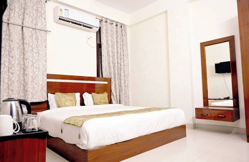 Sigra Hotel | VARANASI HOTEL V-E-D-A VATIKA