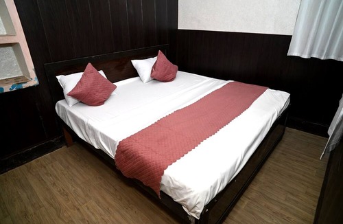 Varanasi Hotel | New Bala Ji