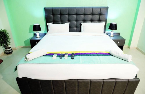 Saket Apartment | Fortune Home Service Apartment J-171