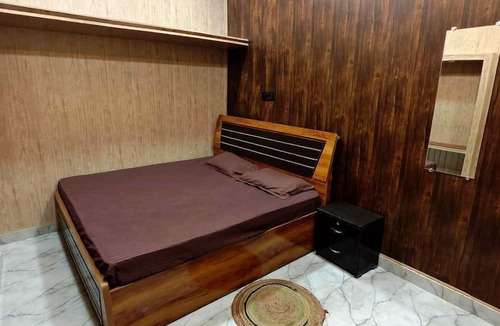 Mahmoorganj House | RAINBOW INN
