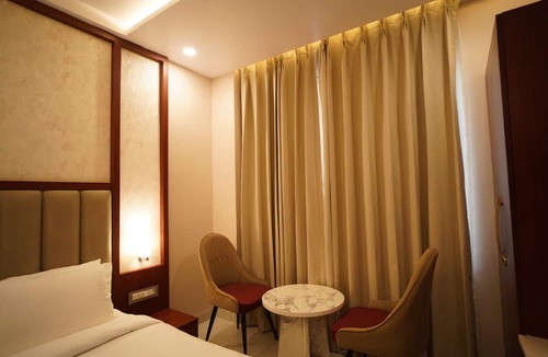 Lanka Hotel | Hotel Tattva Varanasi