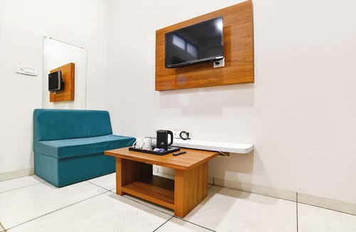 Indore Hotel | Fabhotel Olive Inn