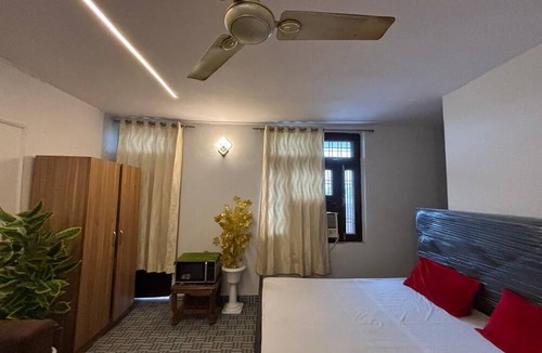 Faridabad Hotel | Hotel Park Square Resort