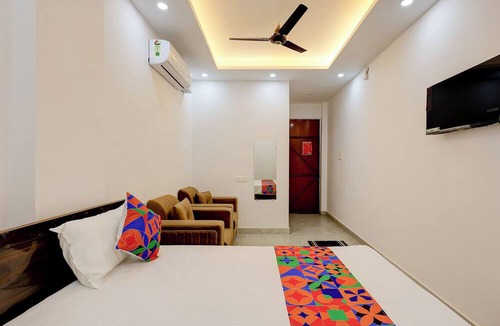 Kanpur Hotel | Via Rustic Roots