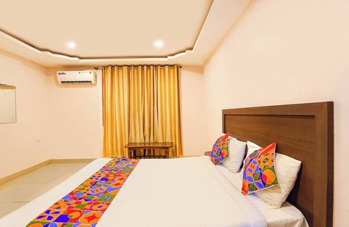 Panduranga Nagar Hotel | FabHotel Living Suits - Bannerghatta Main Road